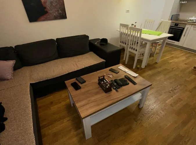 Laura Apartment City Kvart